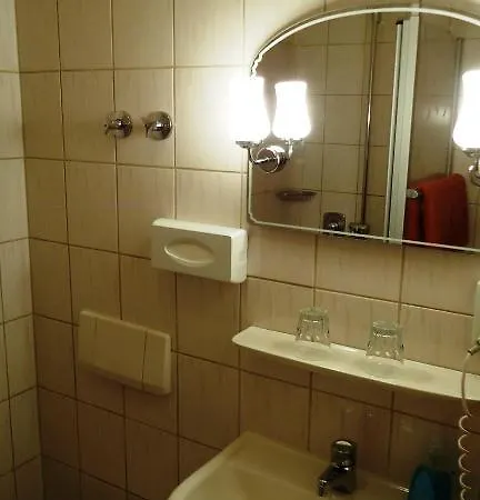 Krone 3* Niederstotzingen