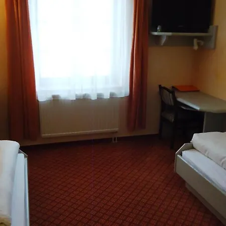 Krone 3* Niederstotzingen